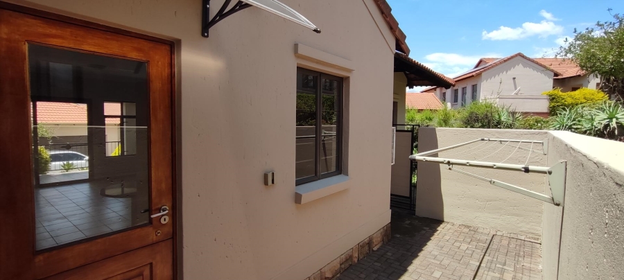 2 Bedroom Property for Sale in Xanadu Eco Park North West